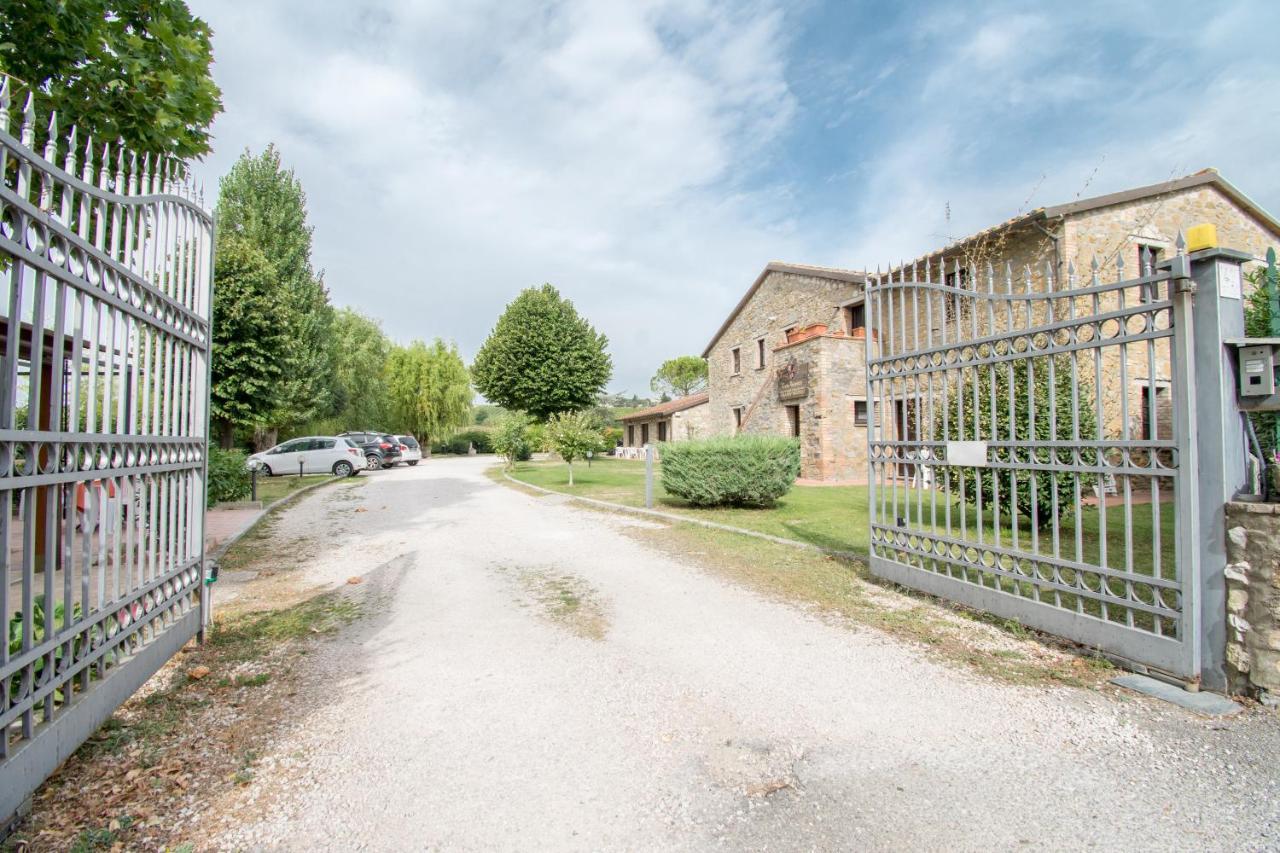 Casa Vacanze Vecchio Granaio マジョーネ エクステリア 写真
