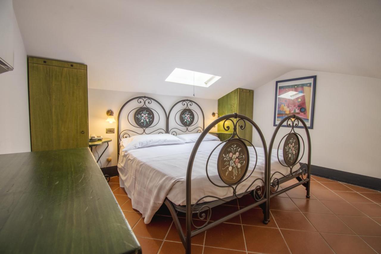 Casa Vacanze Vecchio Granaio マジョーネ エクステリア 写真