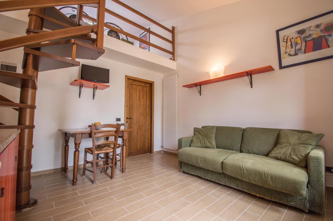 Casa Vacanze Vecchio Granaio マジョーネ エクステリア 写真