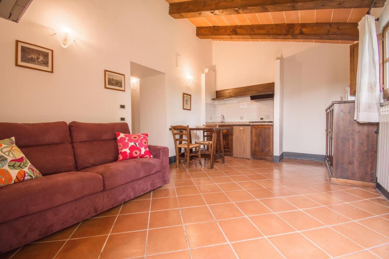 Casa Vacanze Vecchio Granaio マジョーネ エクステリア 写真