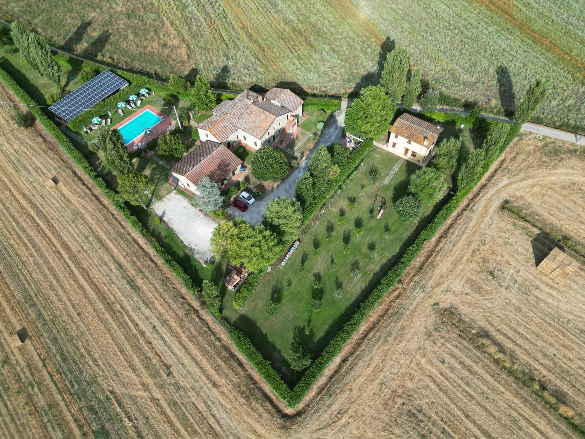 Casa Vacanze Vecchio Granaio マジョーネ エクステリア 写真