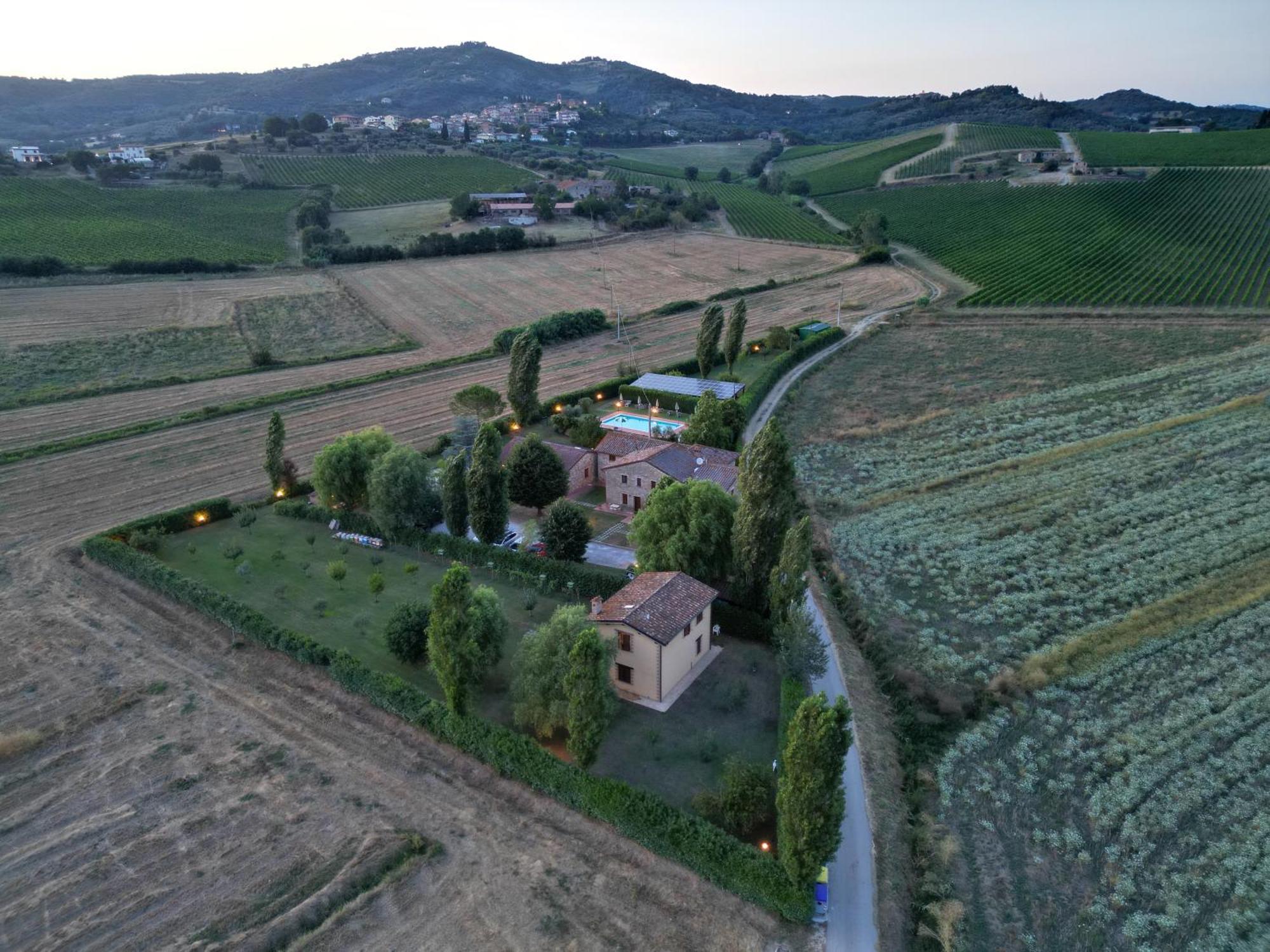 Casa Vacanze Vecchio Granaio マジョーネ エクステリア 写真